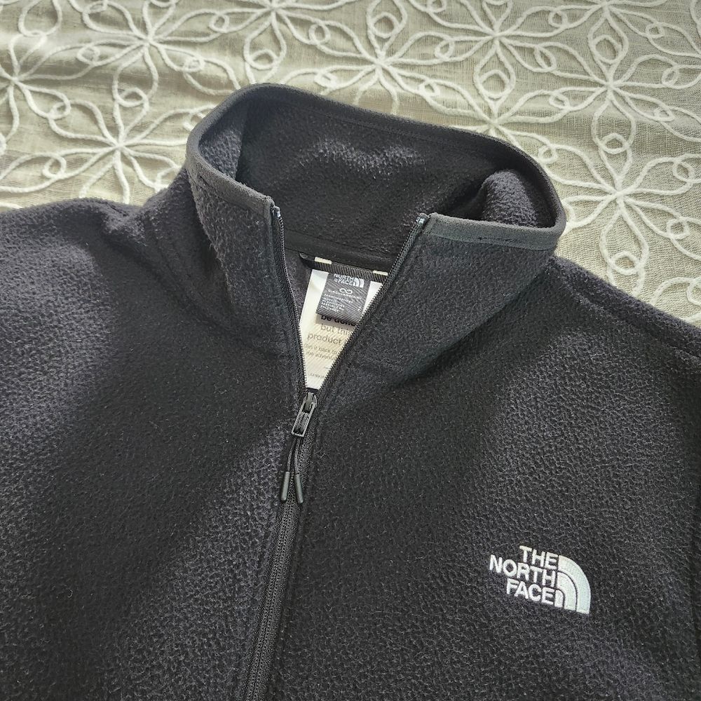 The North Face Half Zip Front Polartec Pullover Sweater - Picture 6 of 14
